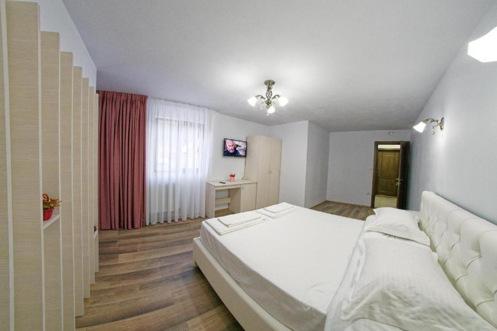 Bucovina Holidays Sadova Câmpulung Moldovenesc Exterior foto
